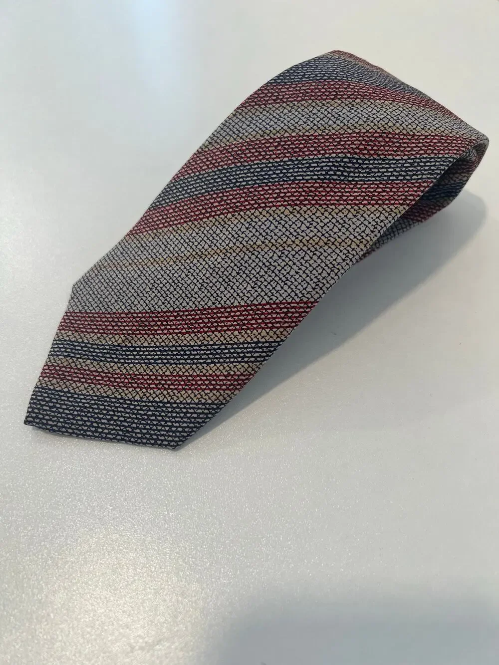Lanvin Paris Men’s 100% Silk Neck Tie Red Blue Silver Gold